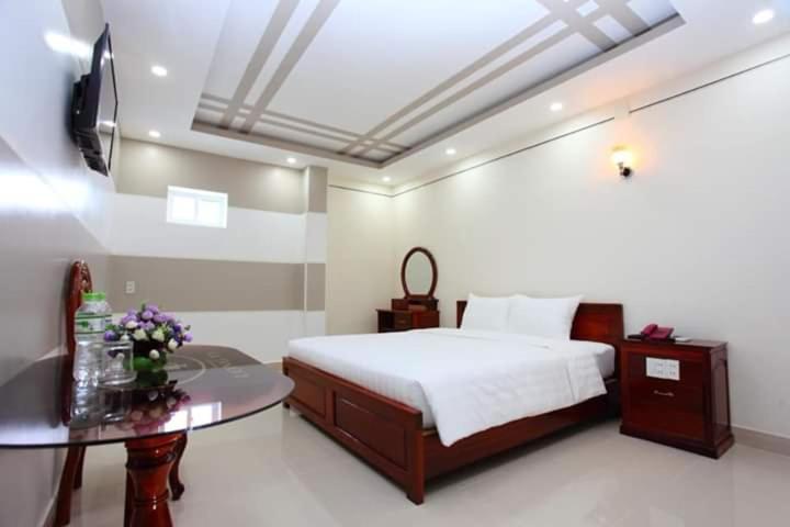 Khach San Long Ty Hotel Ca Mau Bagian luar foto